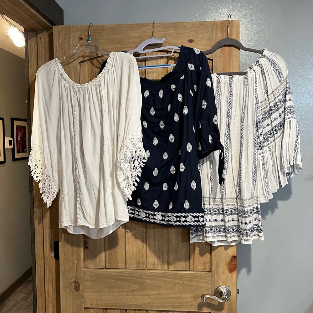 LOT/3 WOMENS BLOUSES SIZE LG